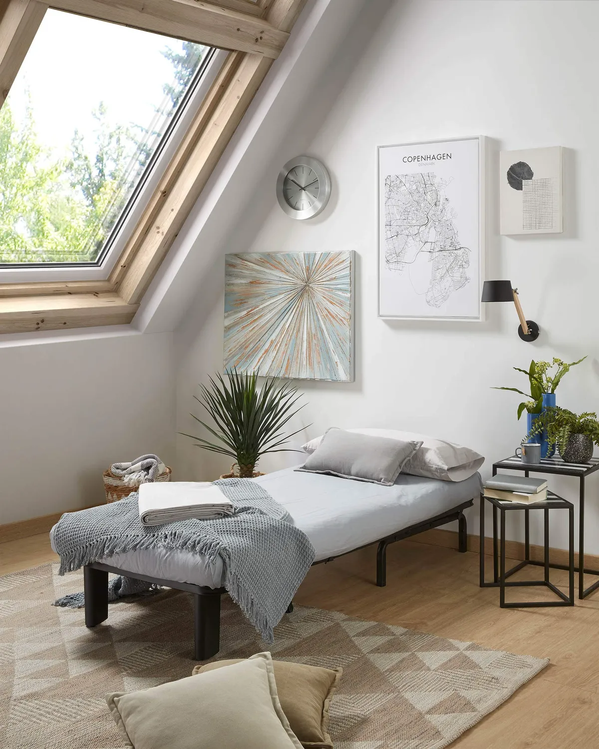 Kave Home Muse Wandleuchte schwarz Buchenholz Stahl E27