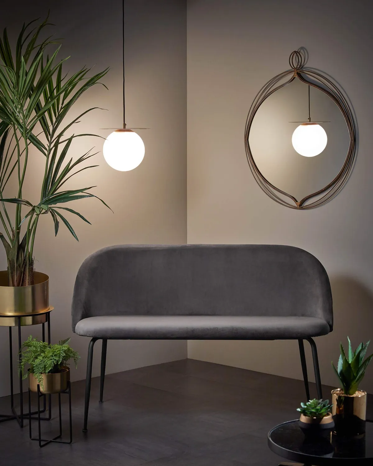 Kave Home Radim Beistelltisch Ø40 cm Glas Schwarz