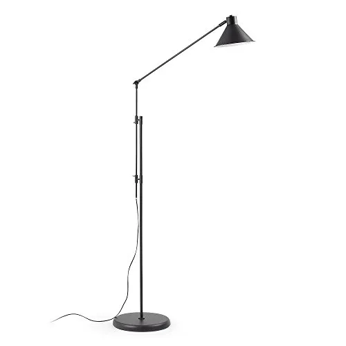 Kave Home Dione Stehlampe schwarz aus Stahl verstellbar