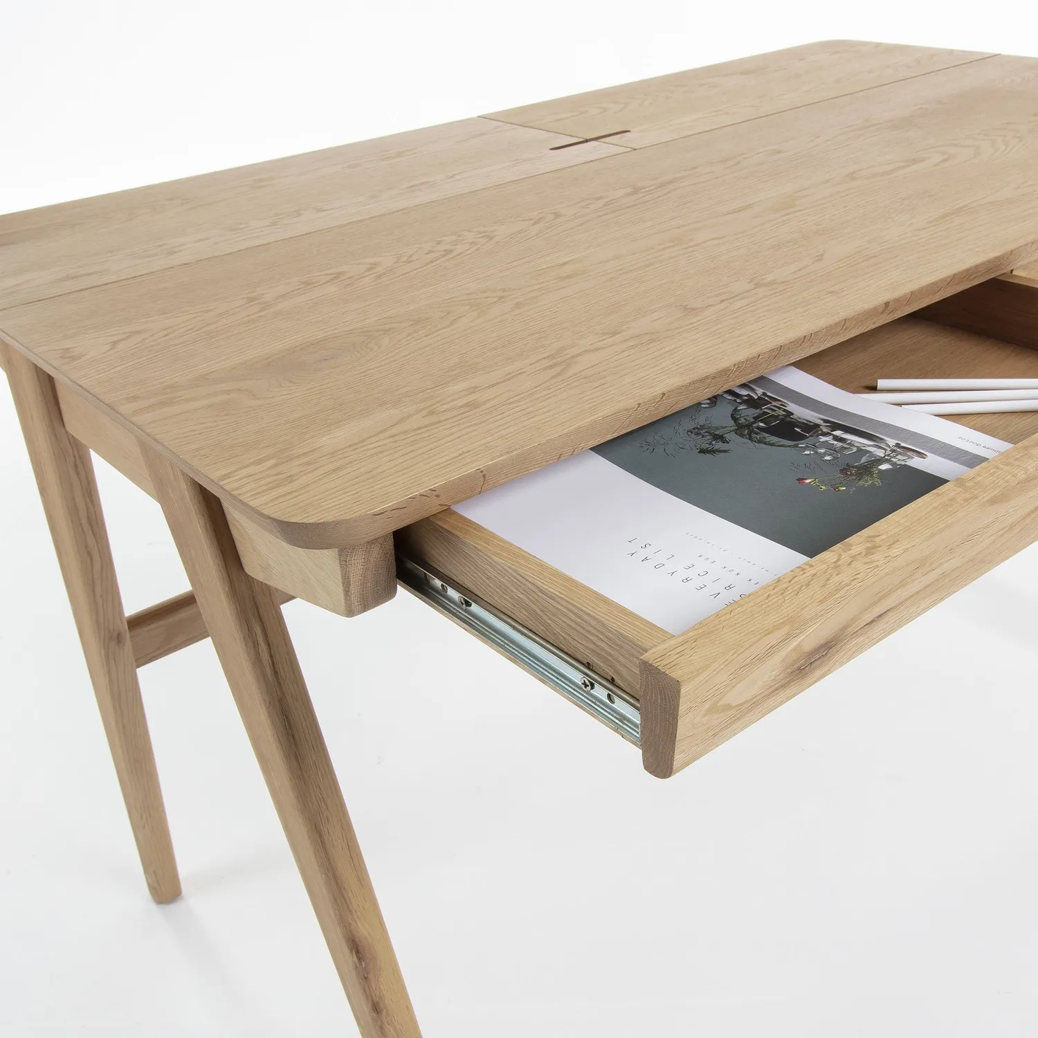 Kave Home Julia Schreibtisch 120x65 cm Eschenholz