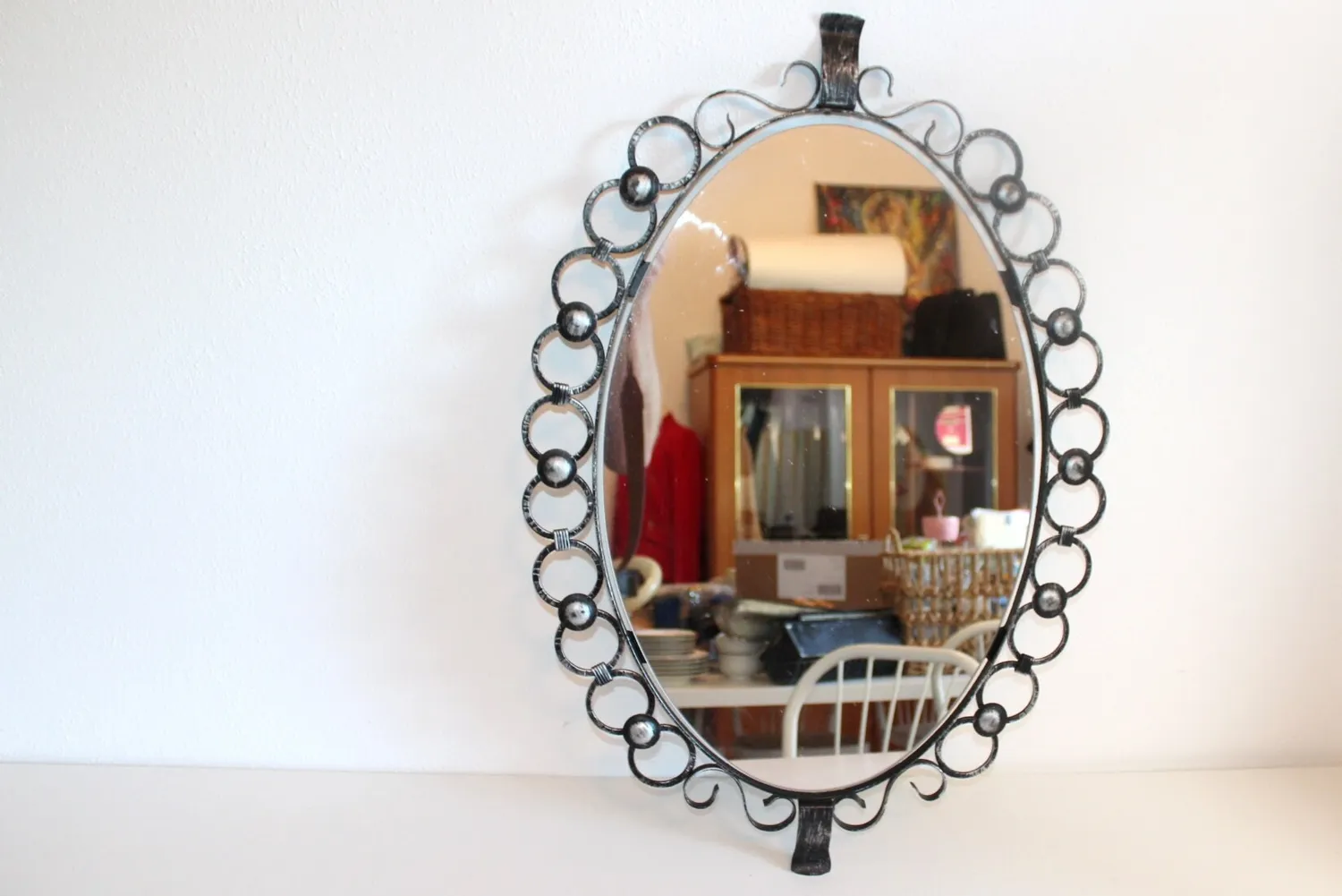 Mon Ami(e) Vintage Spiegel Gusseisenfassung 73 cm verschnörkelt