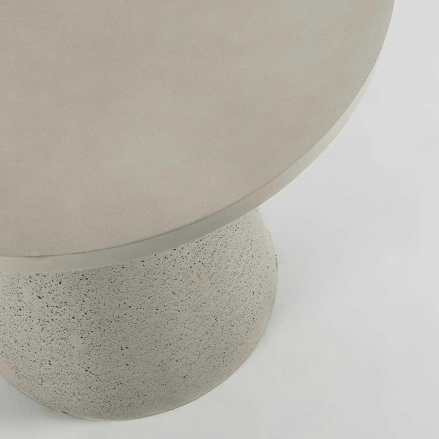 Kave Home Sari Esstisch Beton grau rund 90 cm