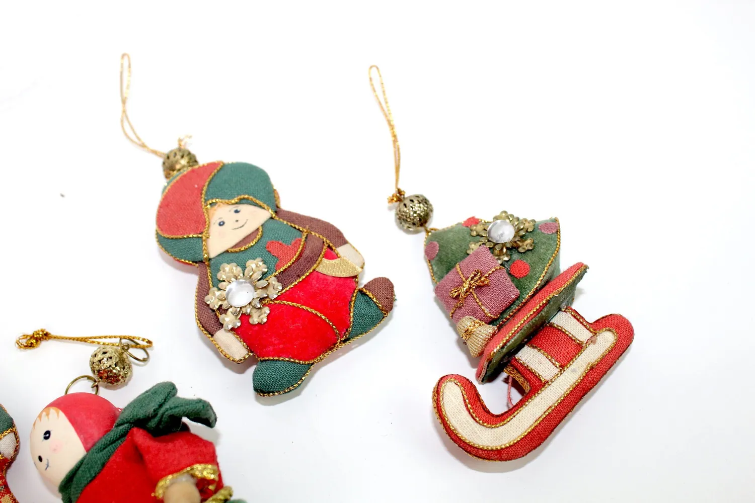 Mon Ami(e) Vintage Weihnachtsbaumanhänger aus Stoff, 4er-Set, Perlen