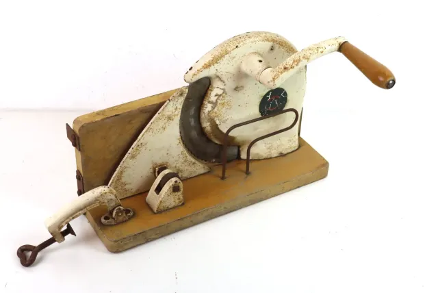 Mon Ami(e) Vintage Brotschneidemaschine Holz Handkurbel