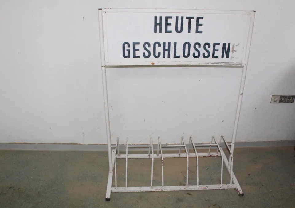 Mon Ami(e) Vintage Fahrradständer Heute geschlossen