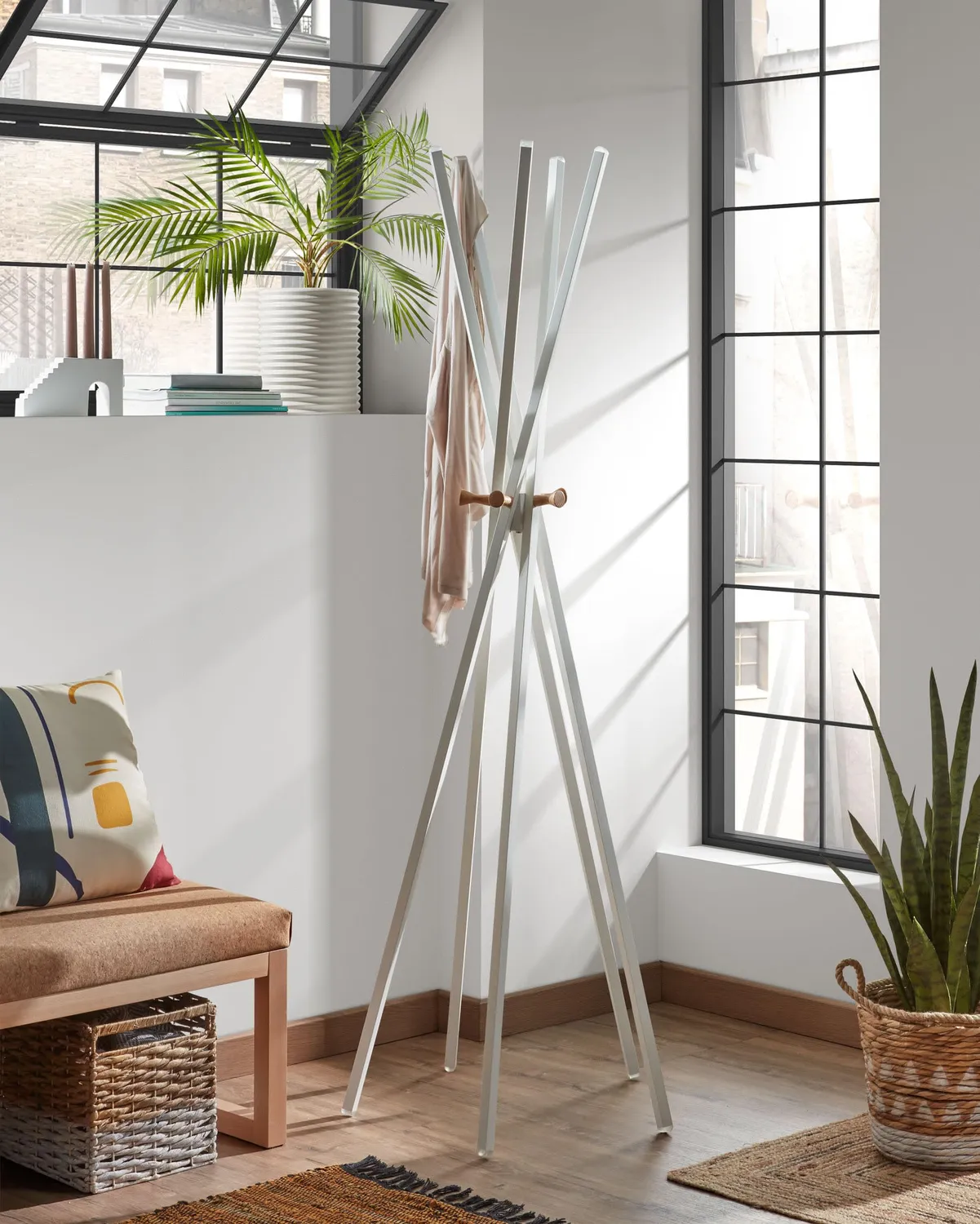 Kave Home Chelsey Garderobe 170 cm weiß Stahl Holz