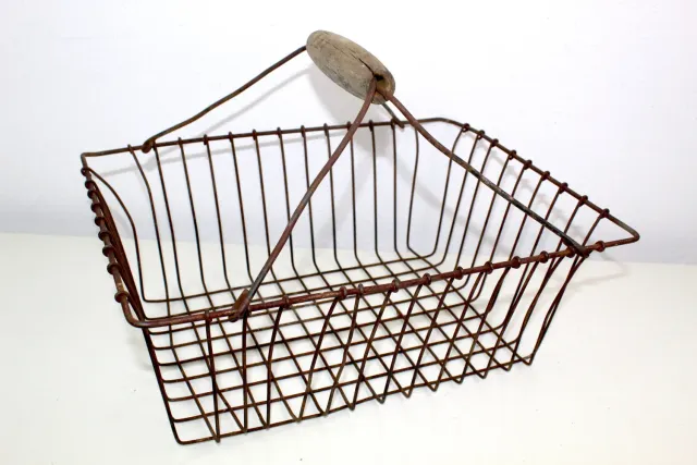 Mon Ami(e) Vintage Metallkorb Gitter Holzgriff antik