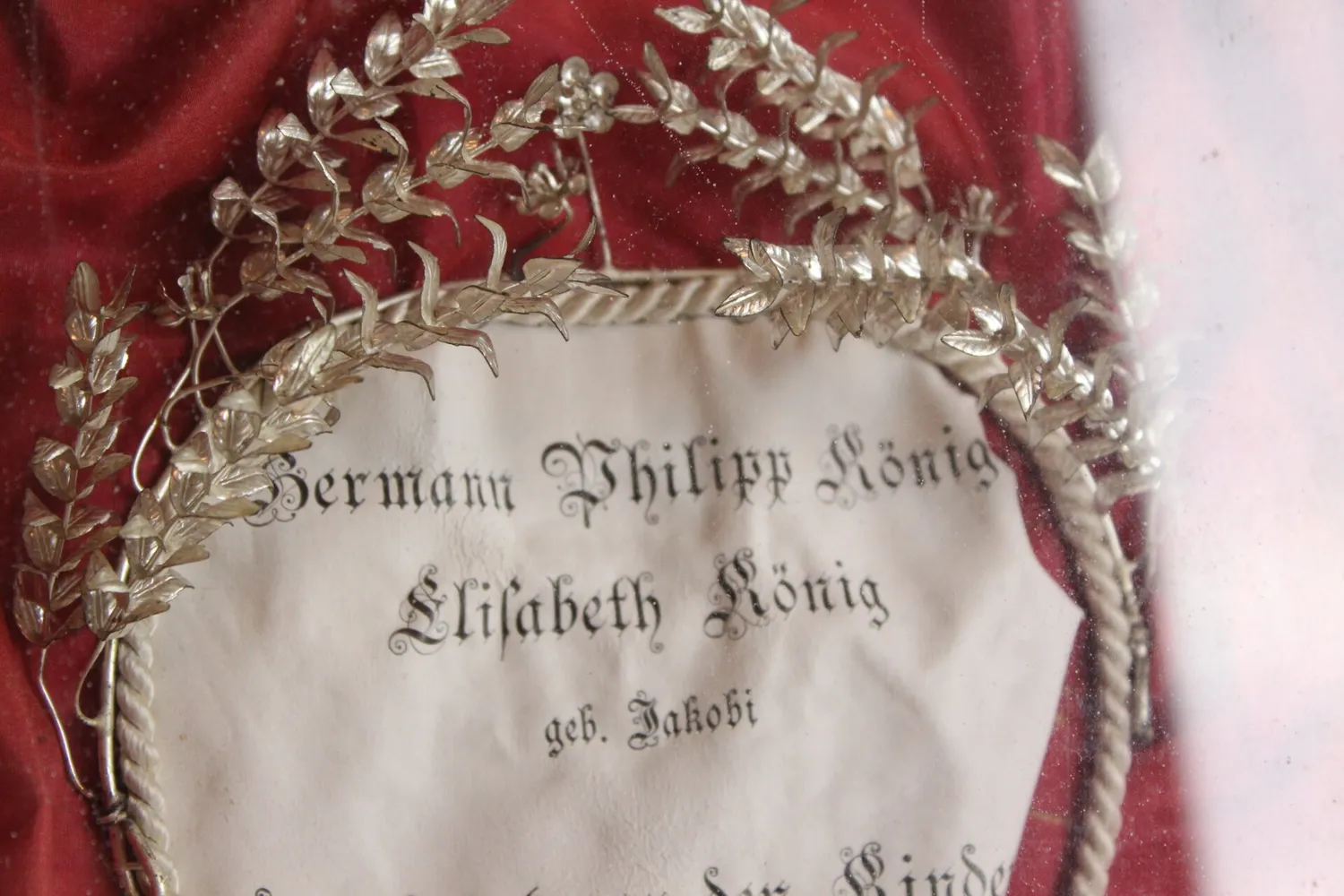 Mon Ami(e) Vintage Antiker Brautkasten mit Brautschmuck und Spiegeln