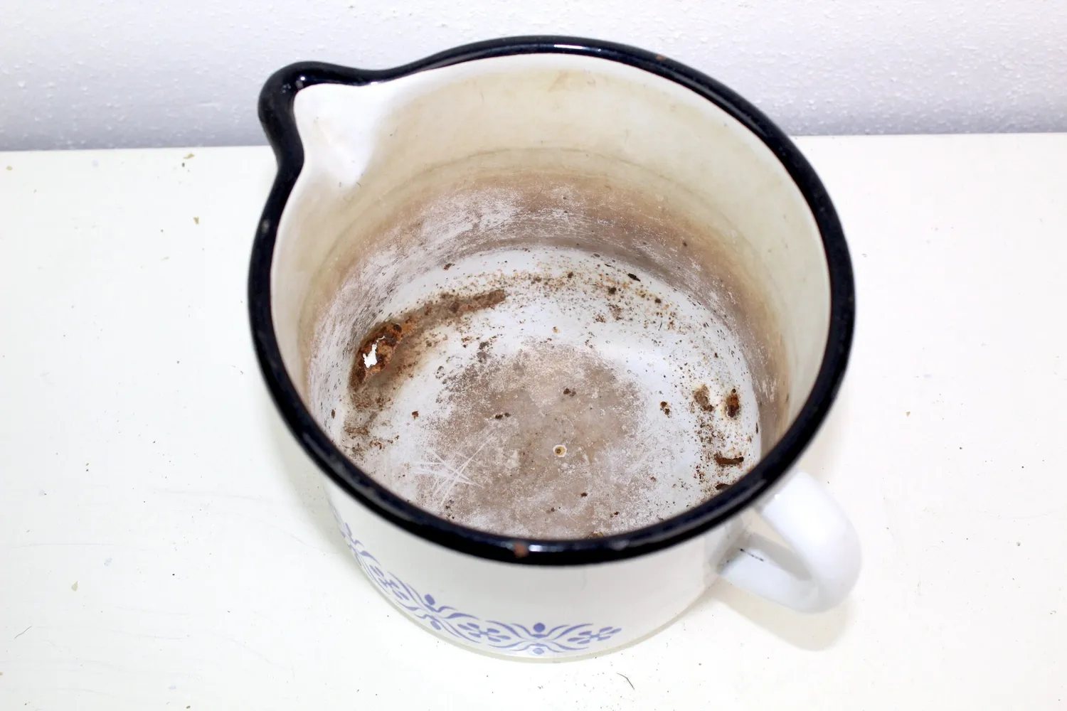 Mon Ami(e) Vintage Milchtopf Emaille emailliert