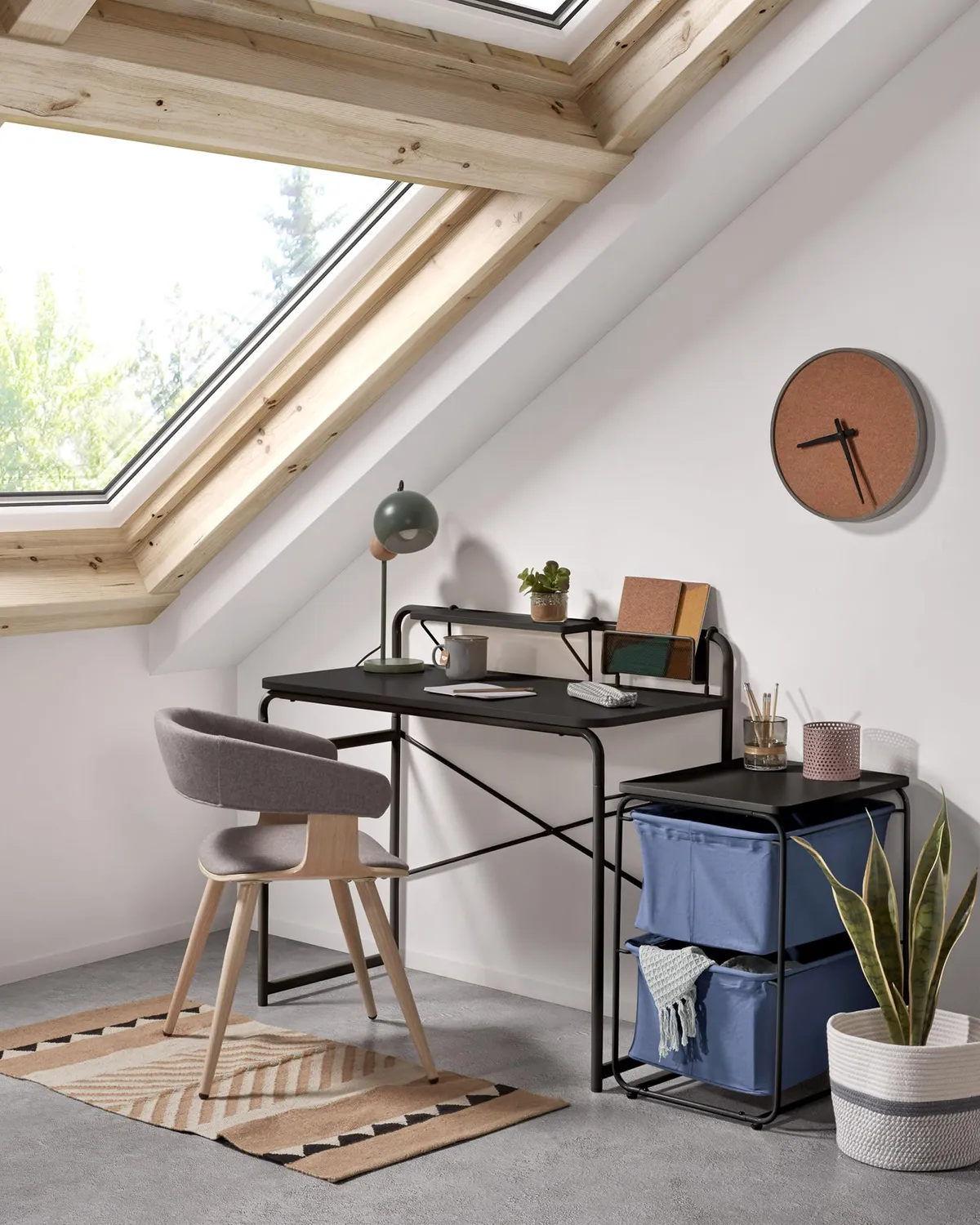 Kave Home Foreman Schreibtisch schwarz 98x46 cm Stahl