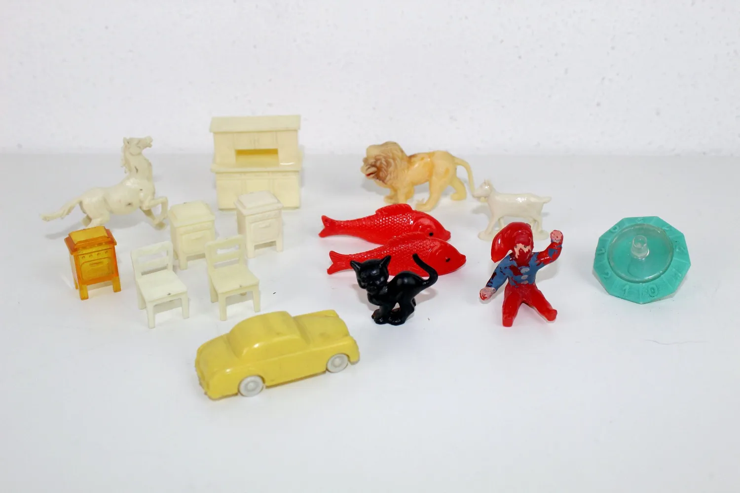 Mon Ami(e) Vintage Margarinefiguren Kunststoff 15 Stück