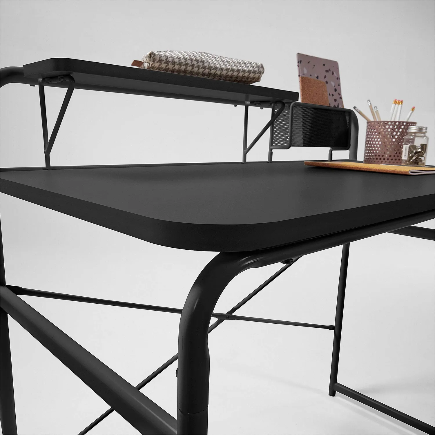 Kave Home Foreman Schreibtisch schwarz 98x46 cm Stahl
