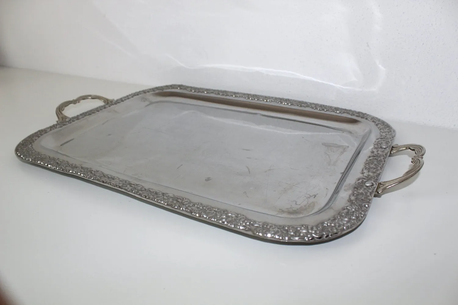 Mon Ami(e) Vintage Servierplatte Tablett Metall Griffe