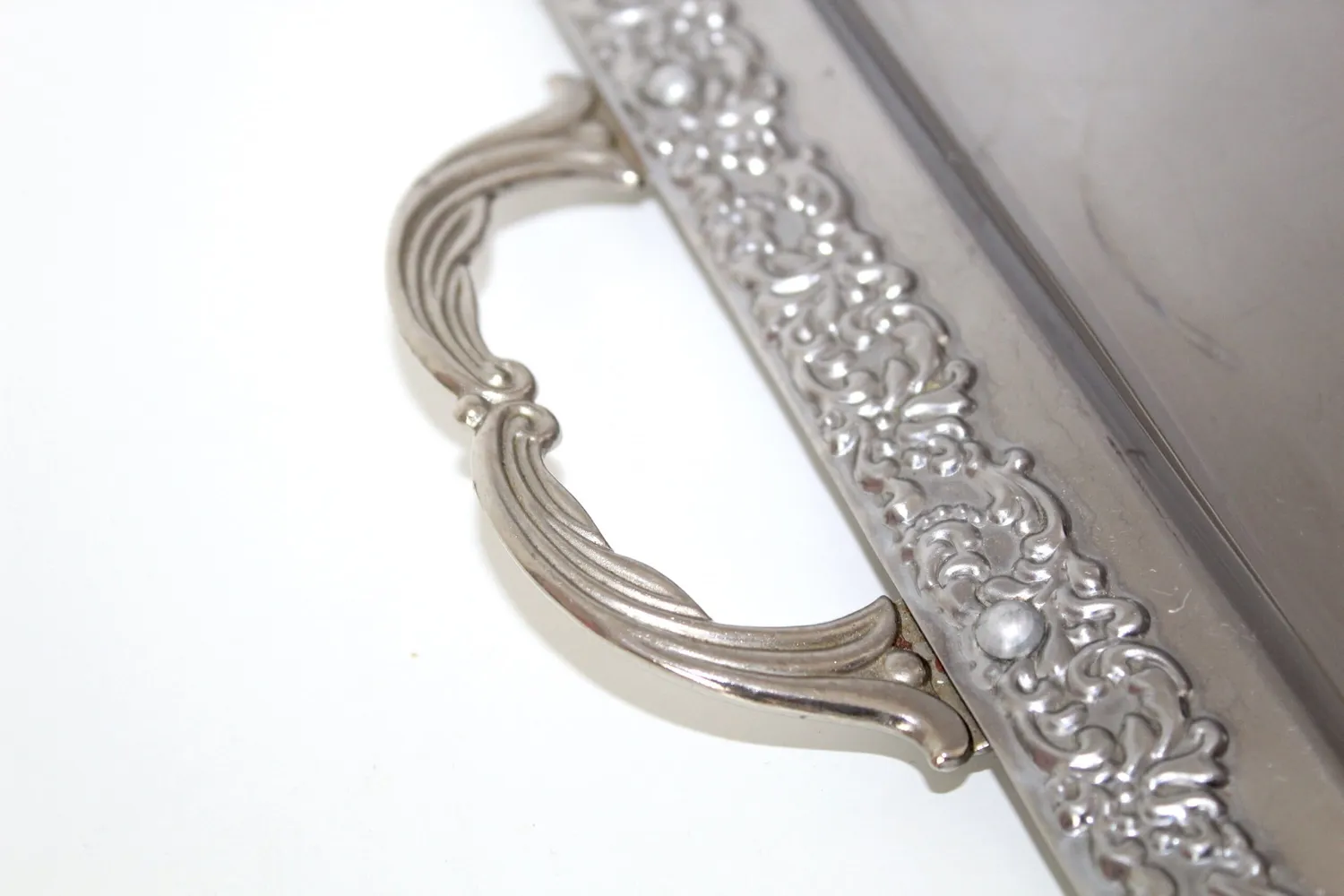 Mon Ami(e) Vintage Servierplatte Tablett Metall Griffe