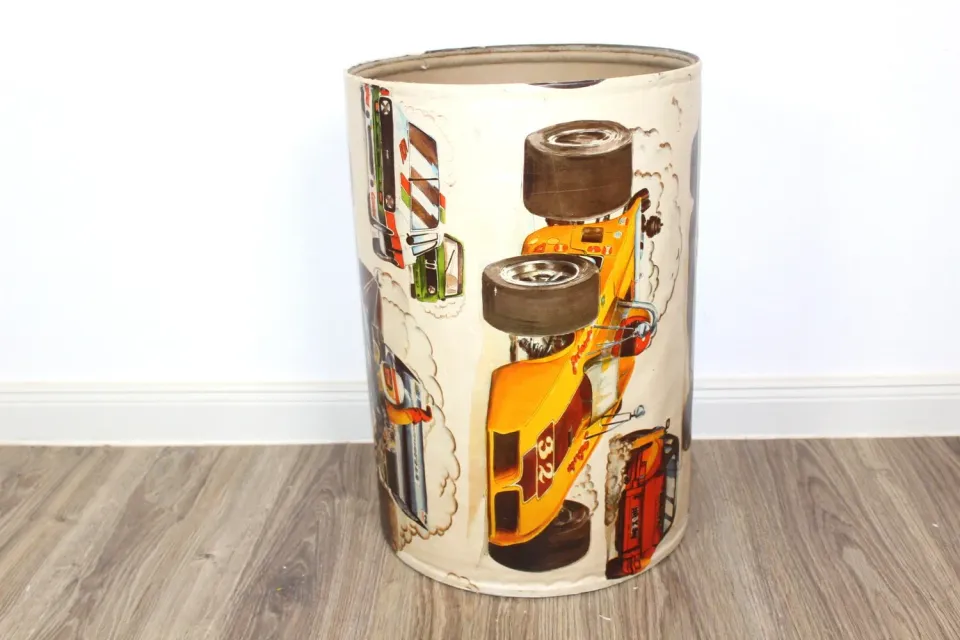 Mon Ami(e) Vintage Tonne Rennauto 37x52 cm Hartpappe