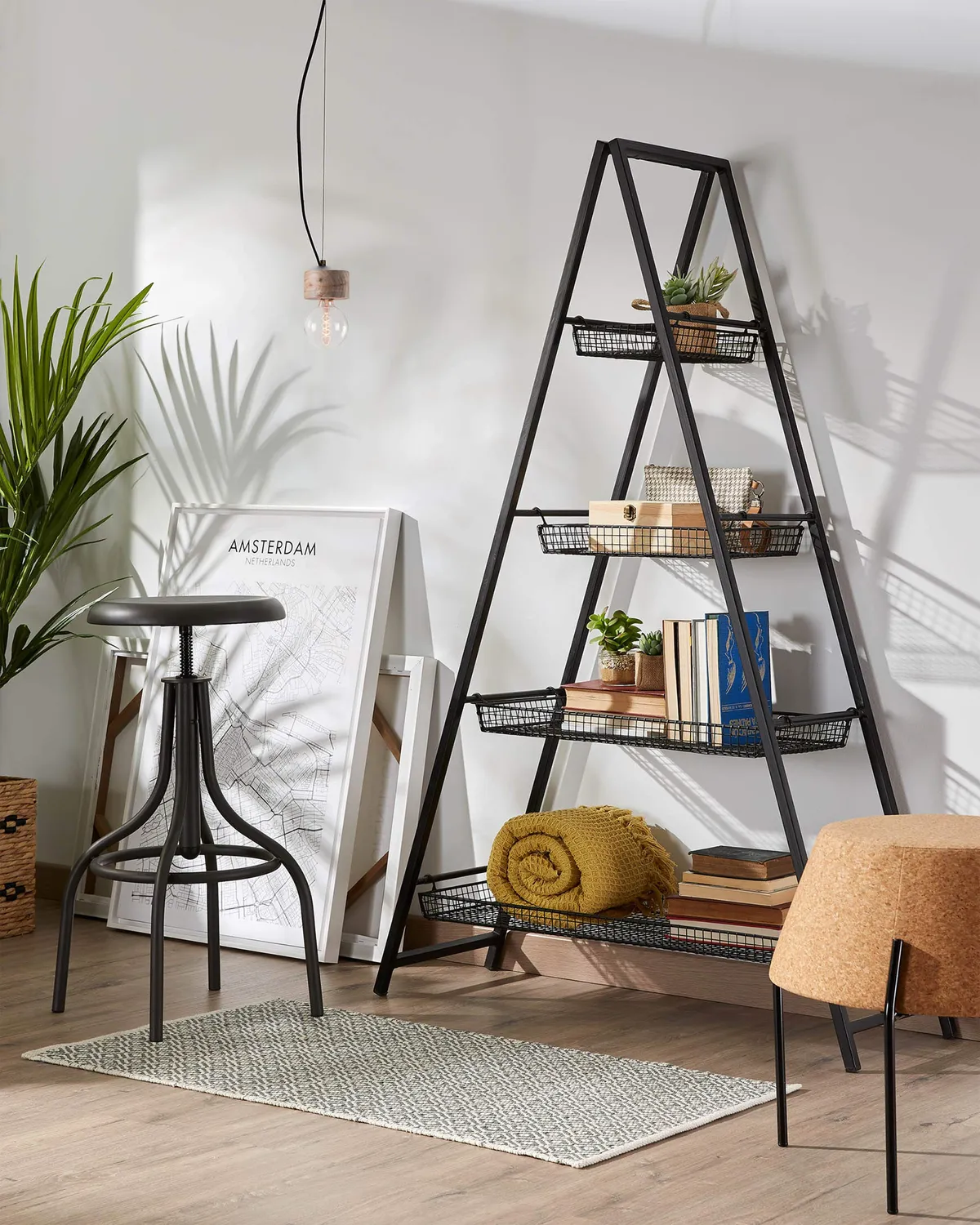 Kave Home Britney Barhocker graphit Stahl 65-85 cm