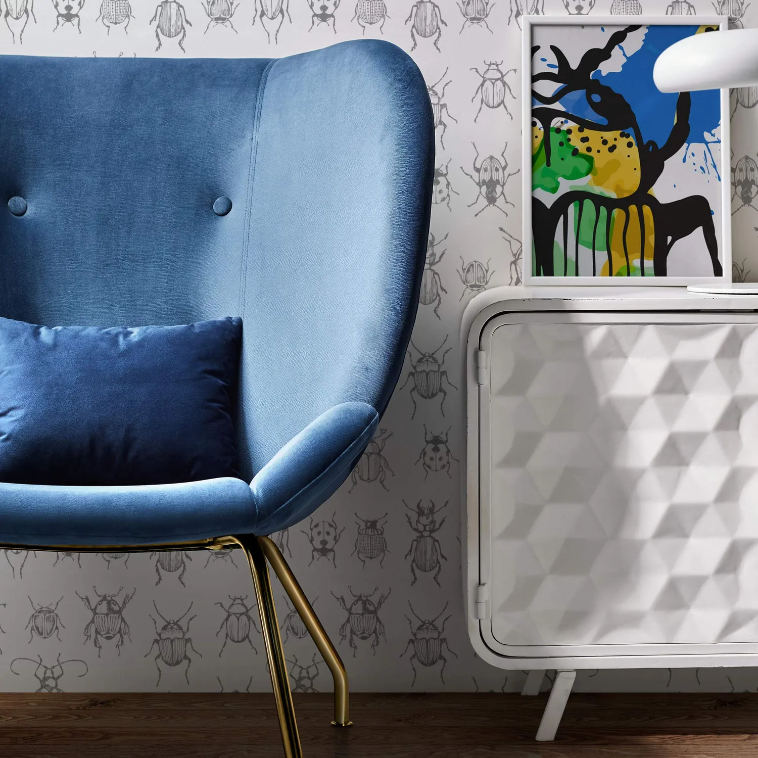 Kave Home Violet Sessel Blauer Samt Goldbeine