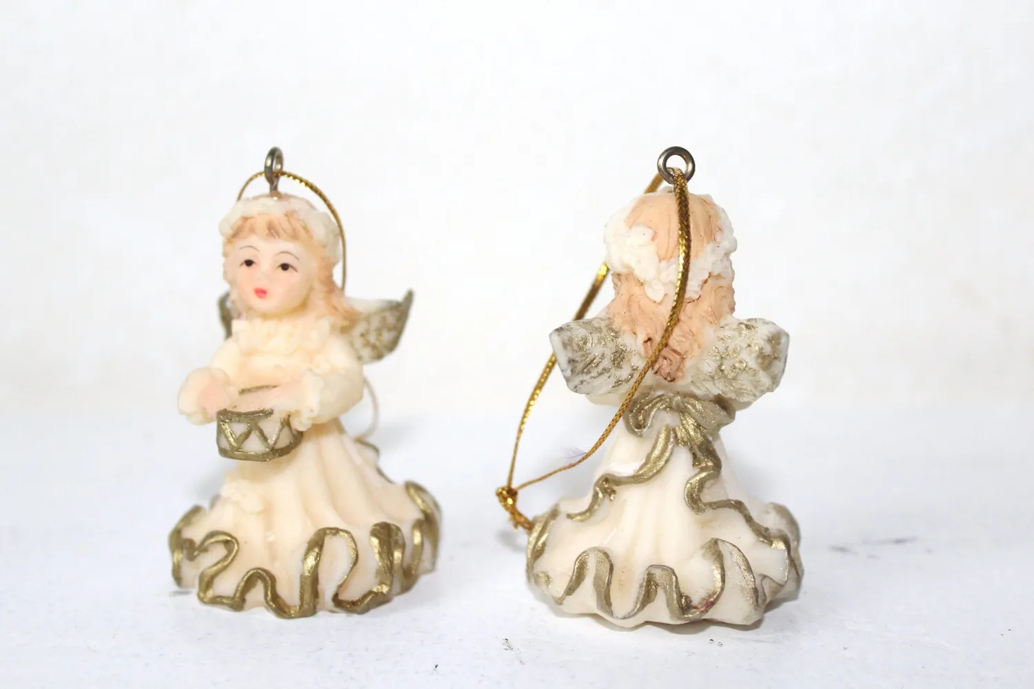 Mon Ami(e) Vintage 2 Porzellan-Engel mit Aufhänger Weiß-Gold