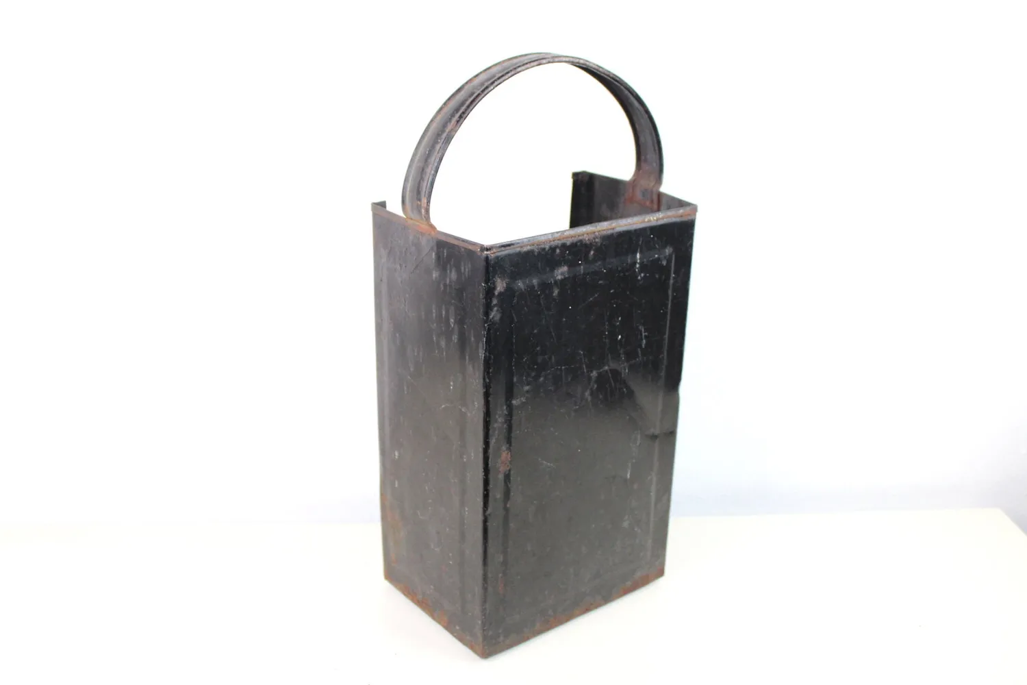 Mon Ami(e) Vintage Brikettträger Metall Patina 44 cm