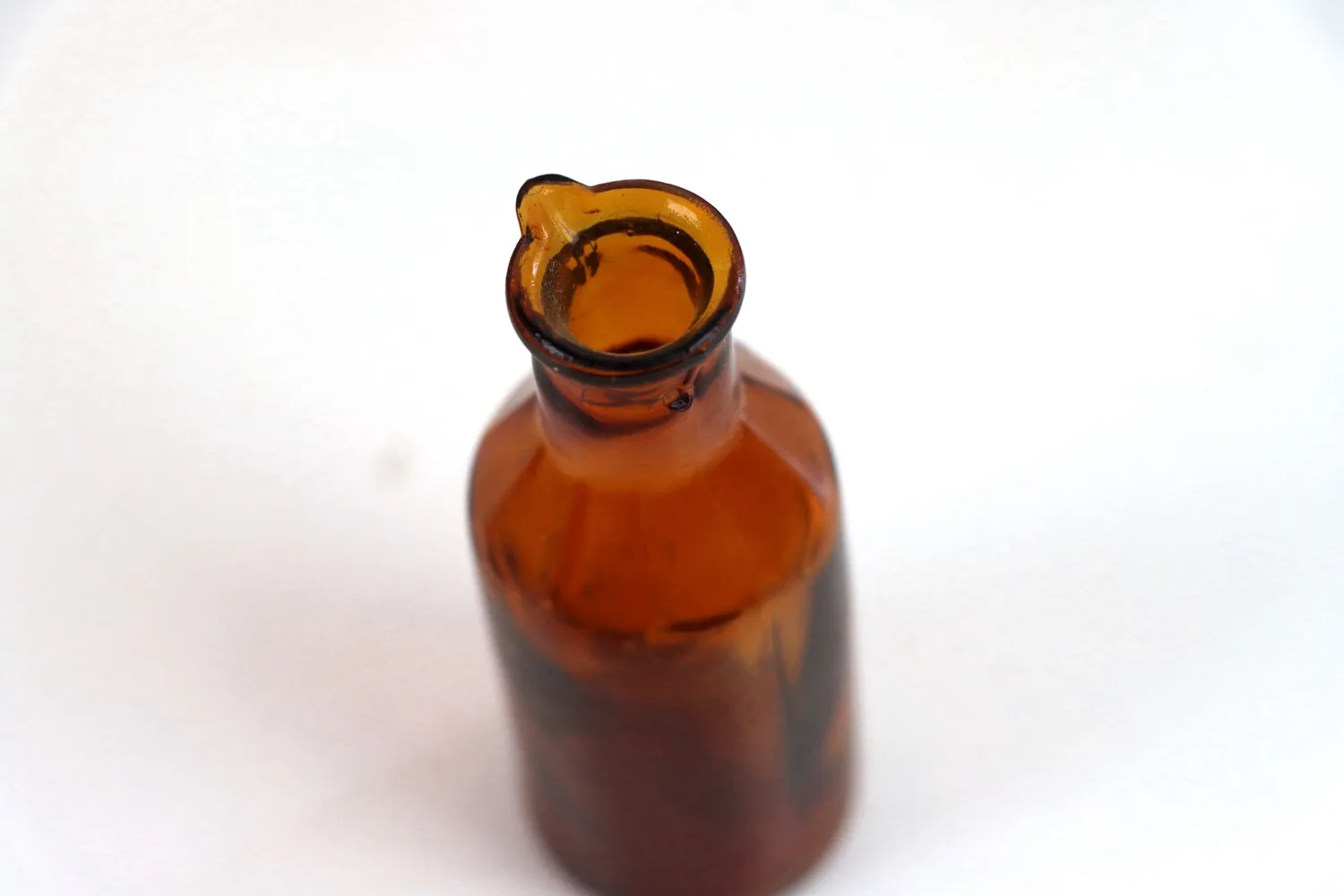 Mon Ami(e) Vintage Apothekerflasche, klein, 8,5 cm, Glasvase