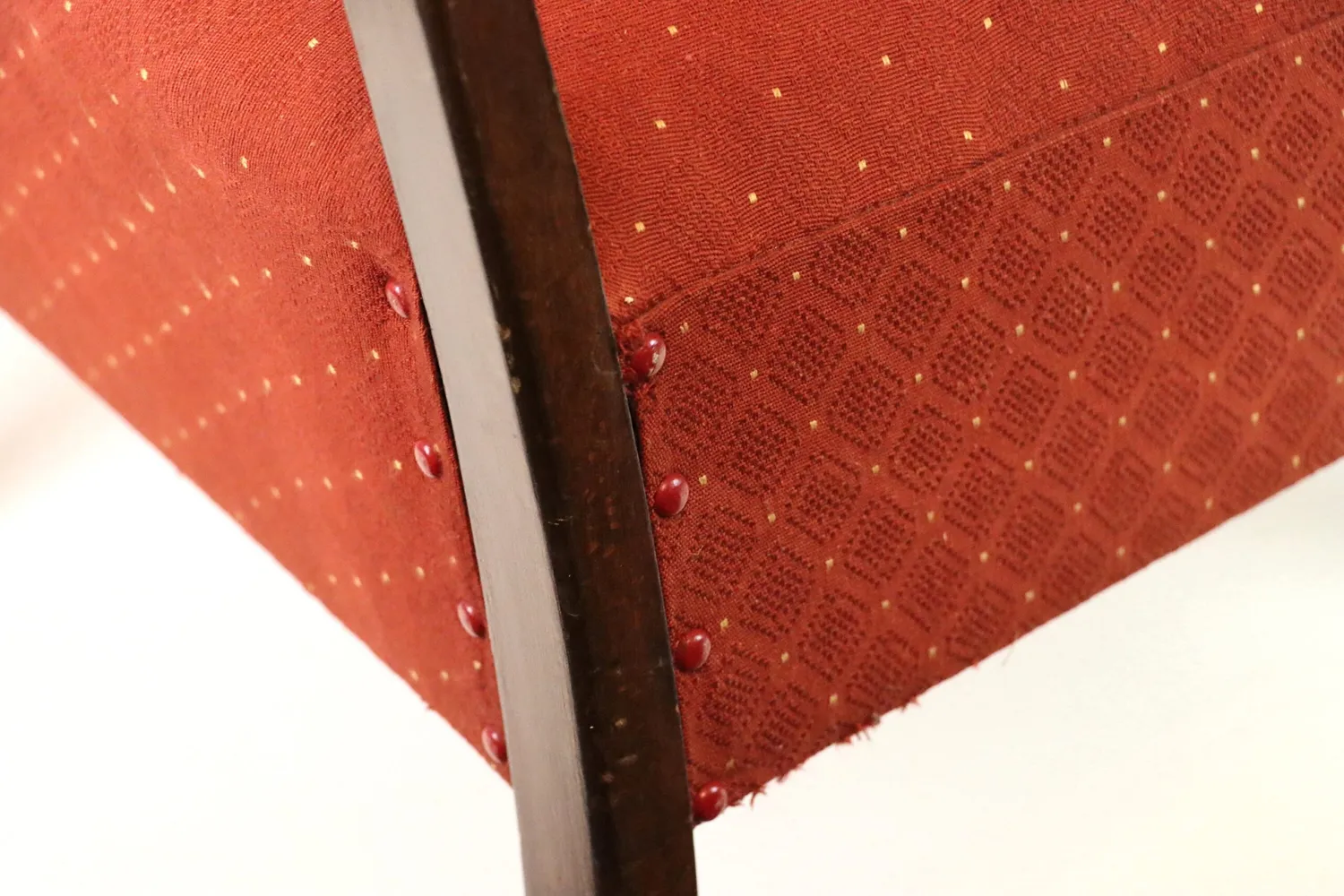 Mon Ami(e) Vintage Loungesessel rot mit Armlehnen