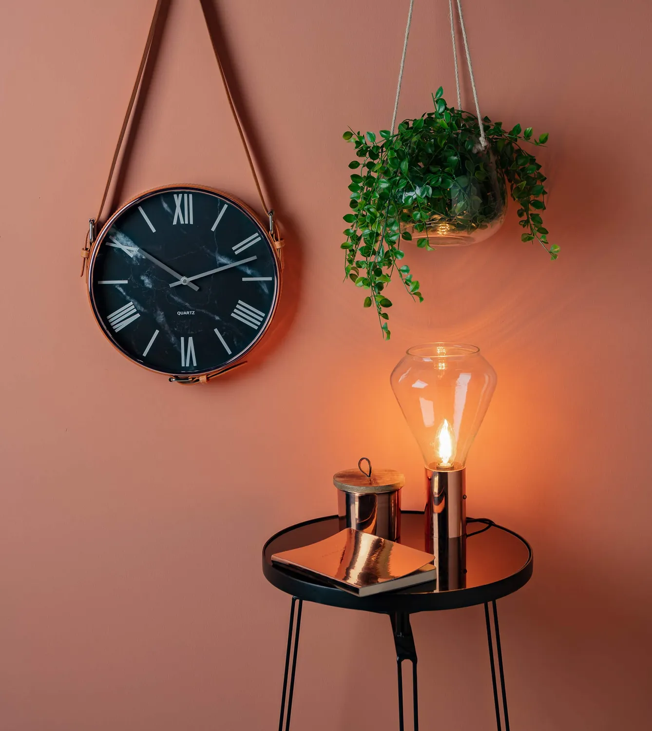 Kave Home Radim Beistelltisch Ø40 cm Glas Schwarz