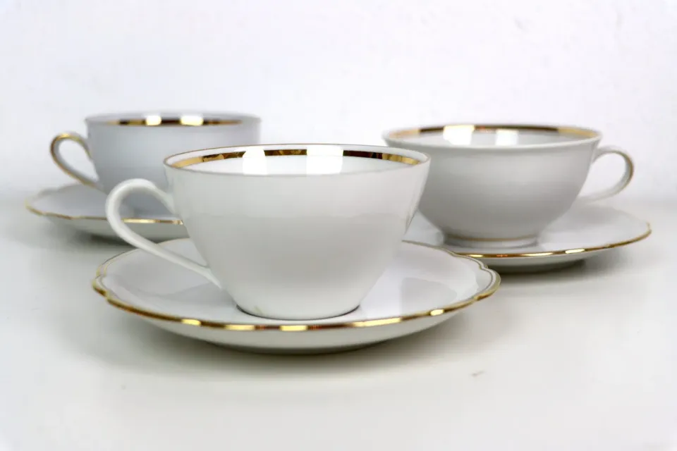 Mon Ami(e) Vintage Tasse mit Untertasse Goldrand