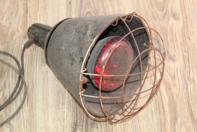 Mon Ami(e) Vintage Rotlichtlampe Wärmelampe Patina 37 cm