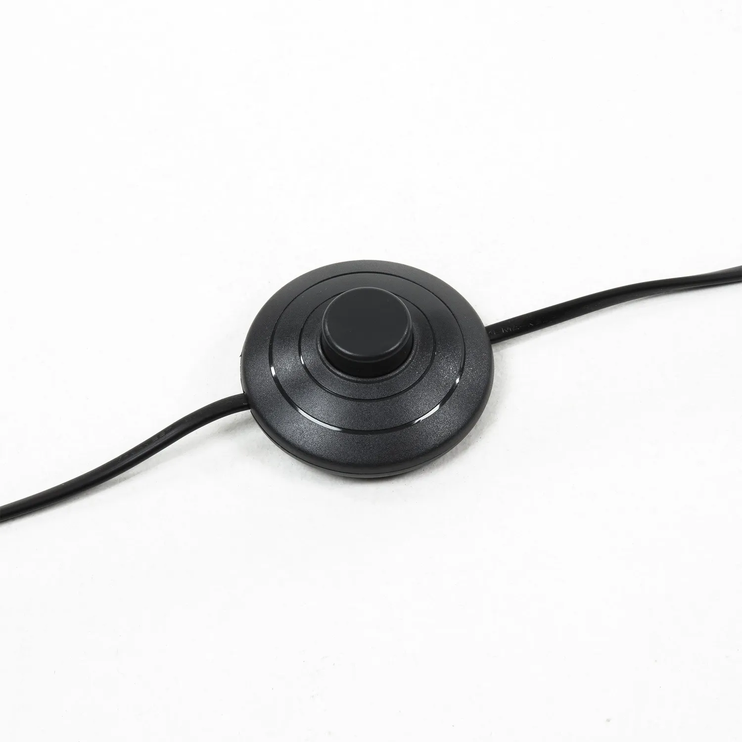 Kave Home Iguazu Stehlampe