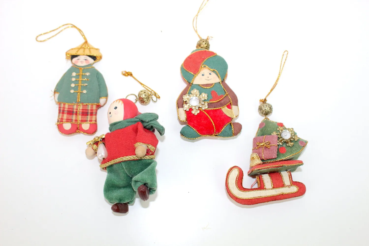 Mon Ami(e) Vintage Weihnachtsbaumanhänger aus Stoff, 4er-Set, Perlen