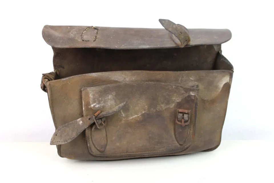 Mon Ami(e) Vintage Schultasche Rindsleder 33x24x8 cm braun Deko