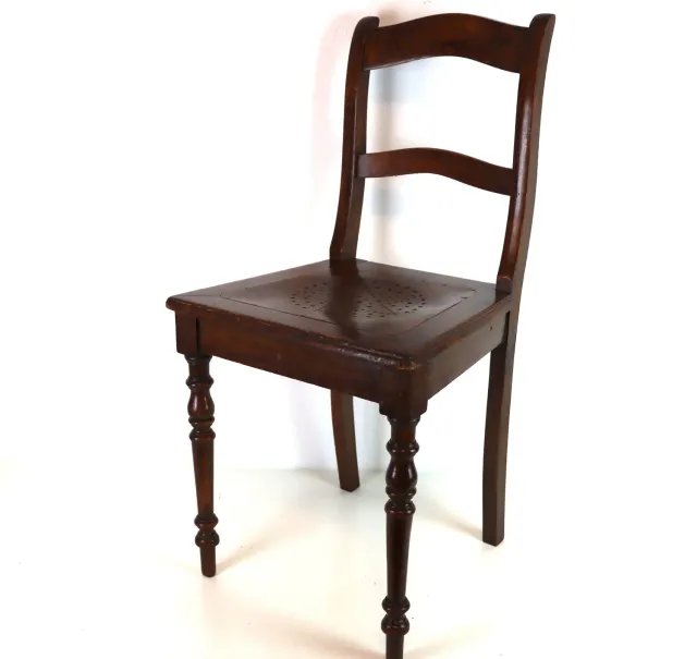 Mon Ami(e) Vintage Esszimmerstuhl Massivholz Stern 89 cm