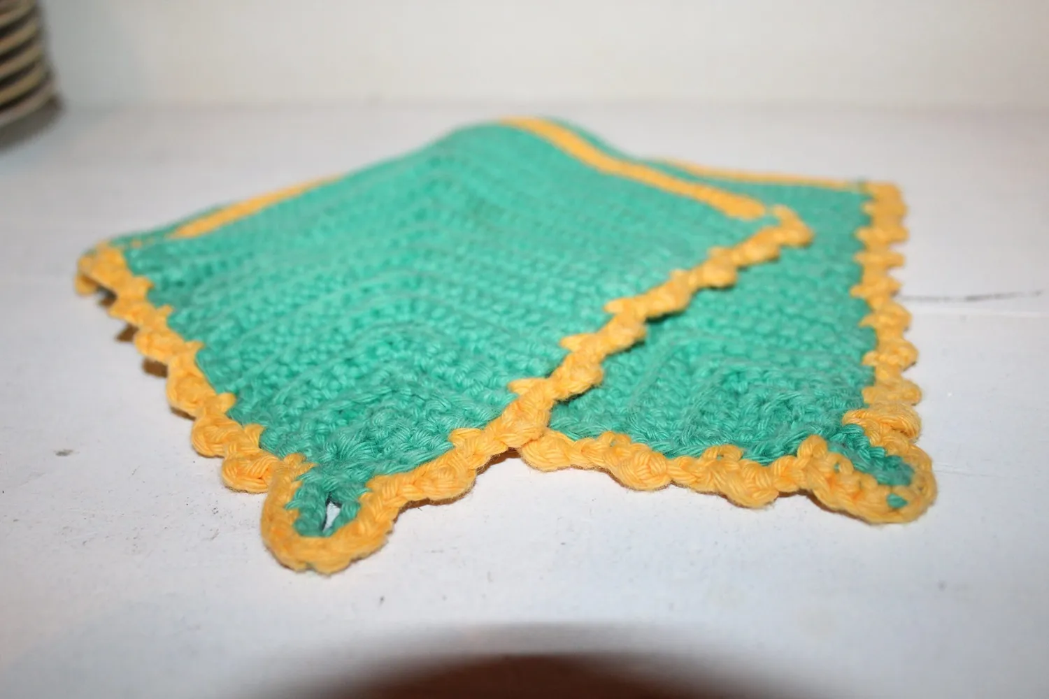 Mon Ami(e) Vintage Gehäkelte Topflappen Paar 14,5 x 14,5 cm