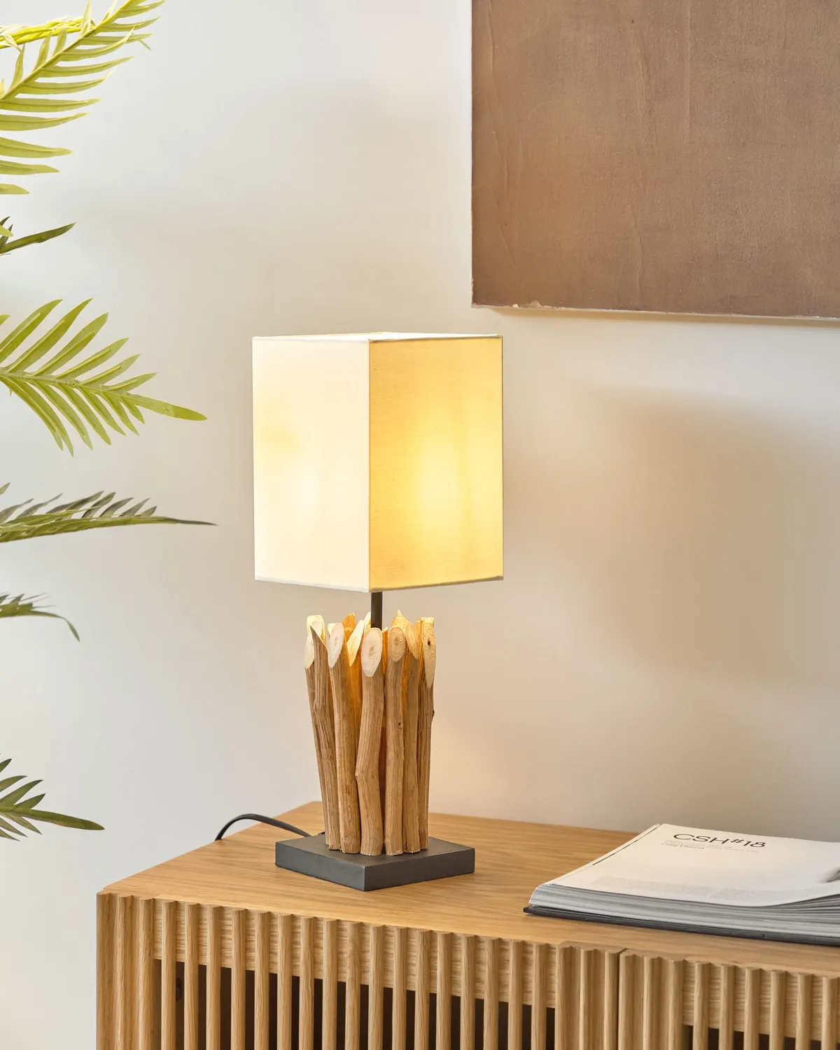 Kave Home Boop Tischlampe weiß 44 cm Baumwolle