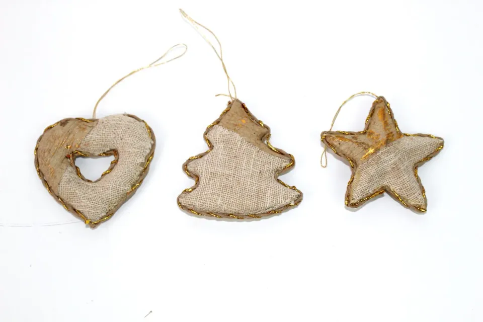 Mon Ami(e) Vintage 3 Weihnachtsbaumanhänger aus Jute und Stoff