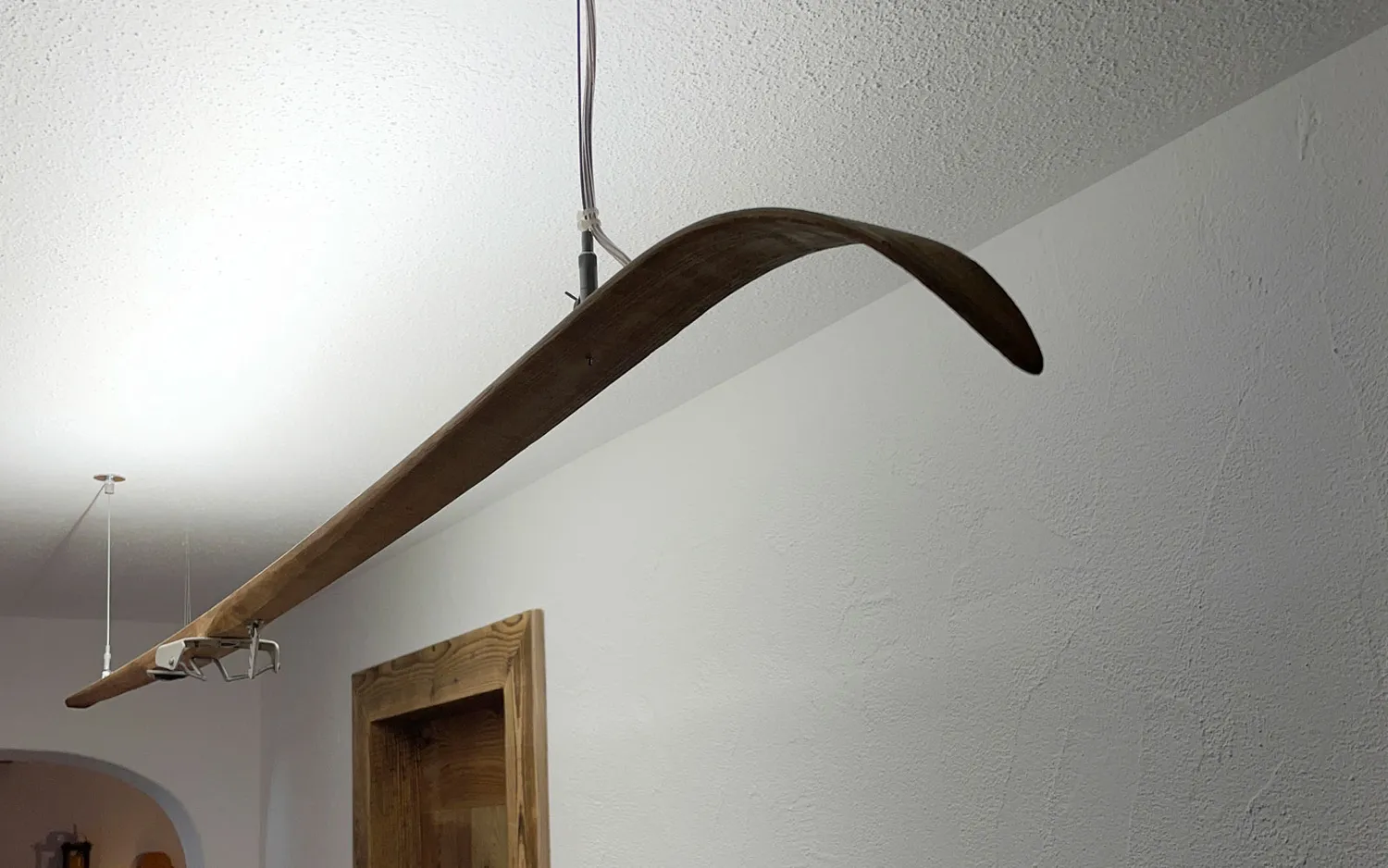 alpina design Luce d’alpeggio Hängelampe Holzski