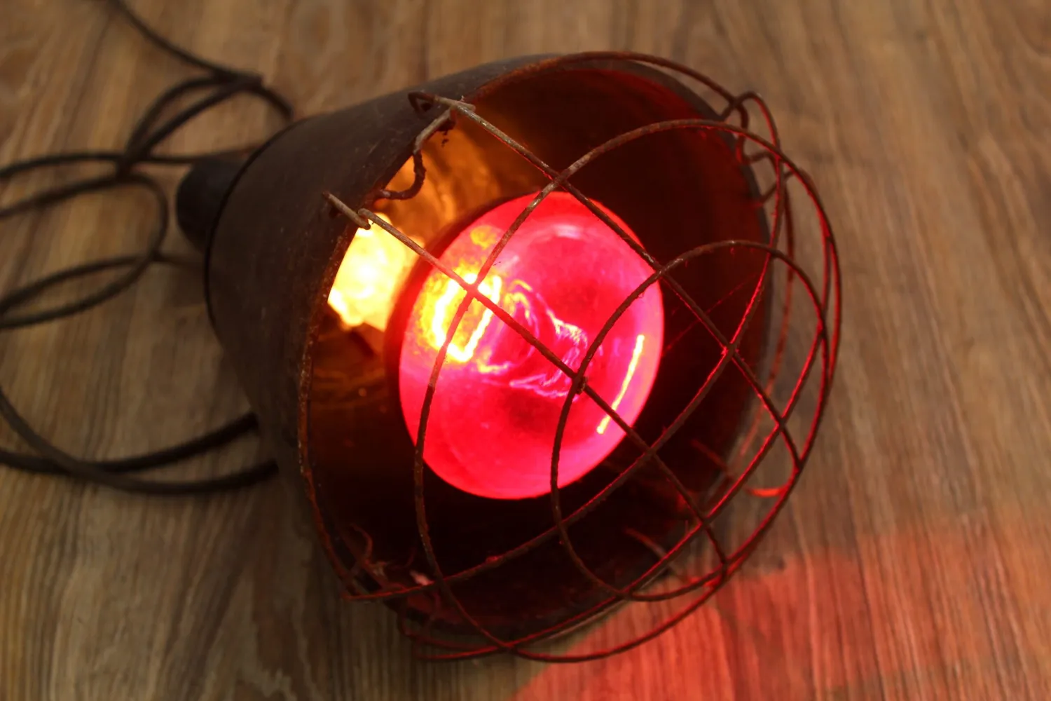 Mon Ami(e) Vintage Rotlichtlampe Wärmelampe Patina 37 cm