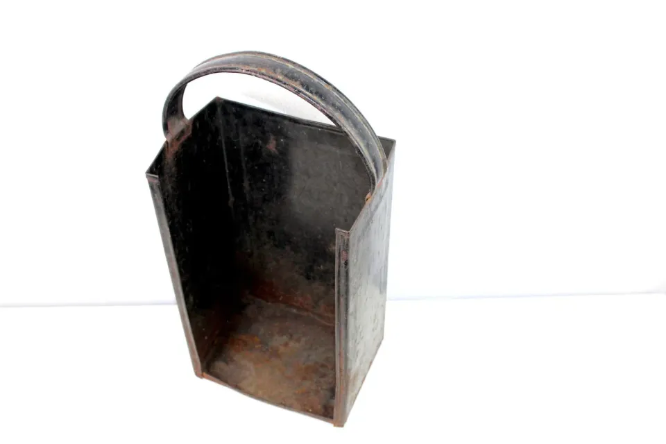 Mon Ami(e) Vintage Brikettträger Metall Patina 44 cm