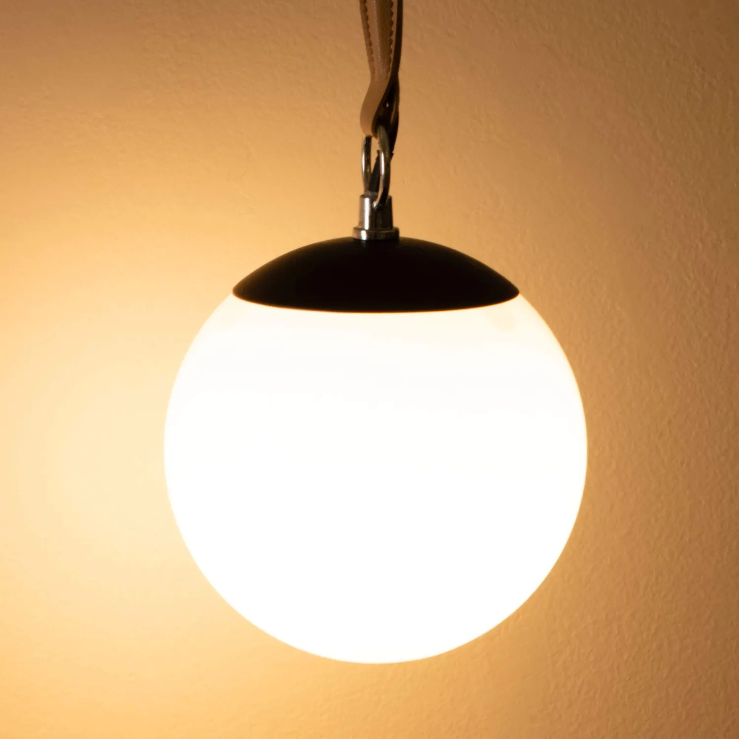 Kave Home Monteiro Wandleuchte Schwarz E27
