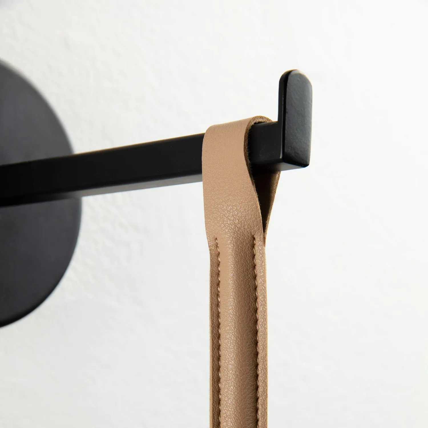 Kave Home Monteiro Wandleuchte Schwarz E27