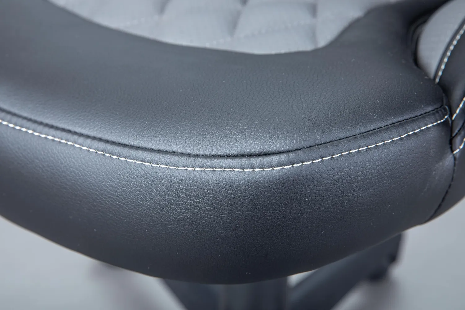 Inter Link Ando Drehstuhl Chefsessel schwarz-grau PU ergonomisch