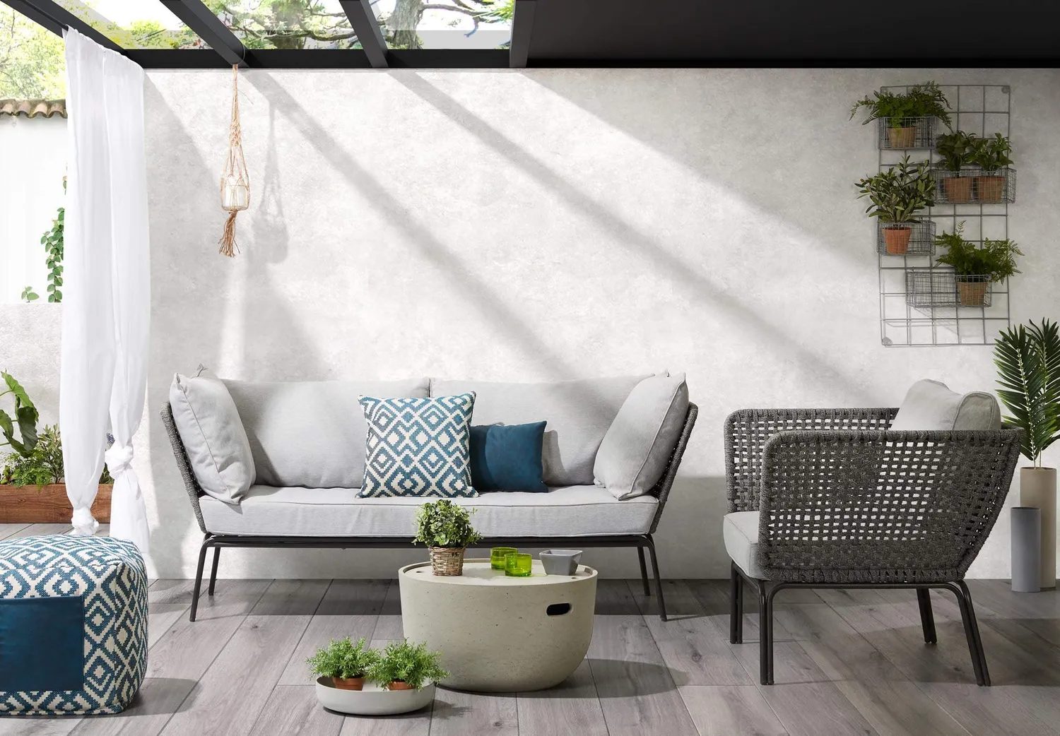 Kave Home Sari Beistelltisch Beton grau Ø58 cm