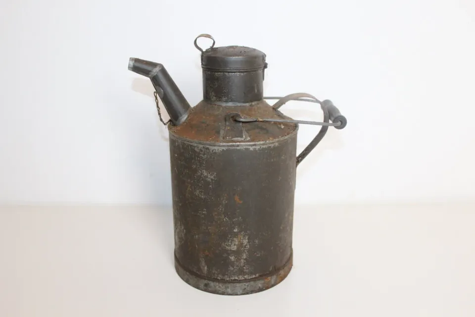Mon Ami(e) Vintage Ölkanne 5 l mit Patina
