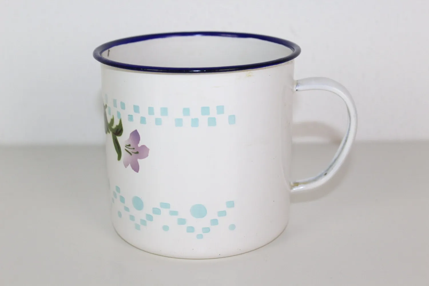 Mon Ami(e) Vintage Milchtopf mit Blumen Emaille