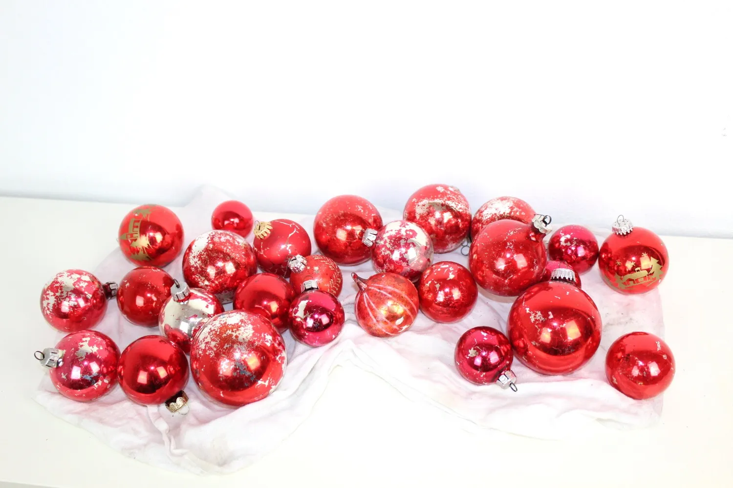 Mon Ami(e) Vintage Christbaumkugeln rot Glas 26 Stück Shabby