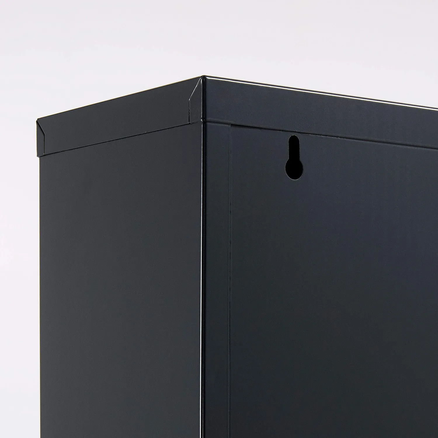 Kave Home Ode Schuhschrank 3 Fächer Stahl Mattschwarz