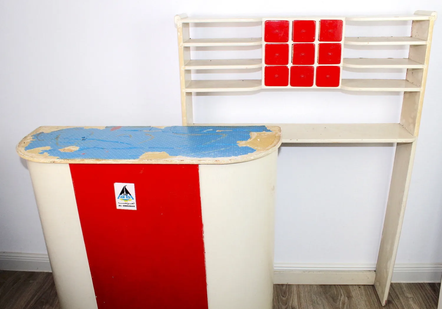 Mon Ami(e) Vintage Kaufladen Holz Theke mit Regal Deko