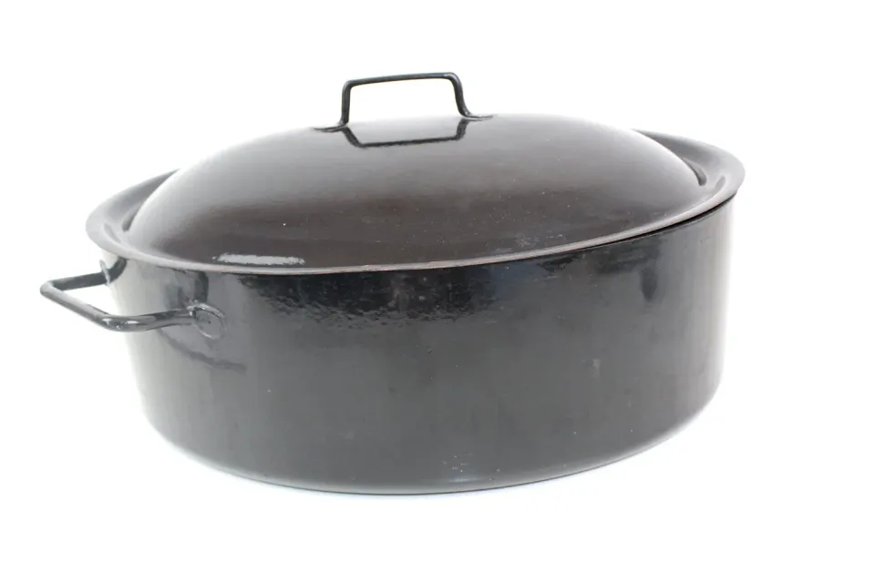Mon Ami(e) Vintage Massiver gusseiserner Bräter aus den 1940er Jahren