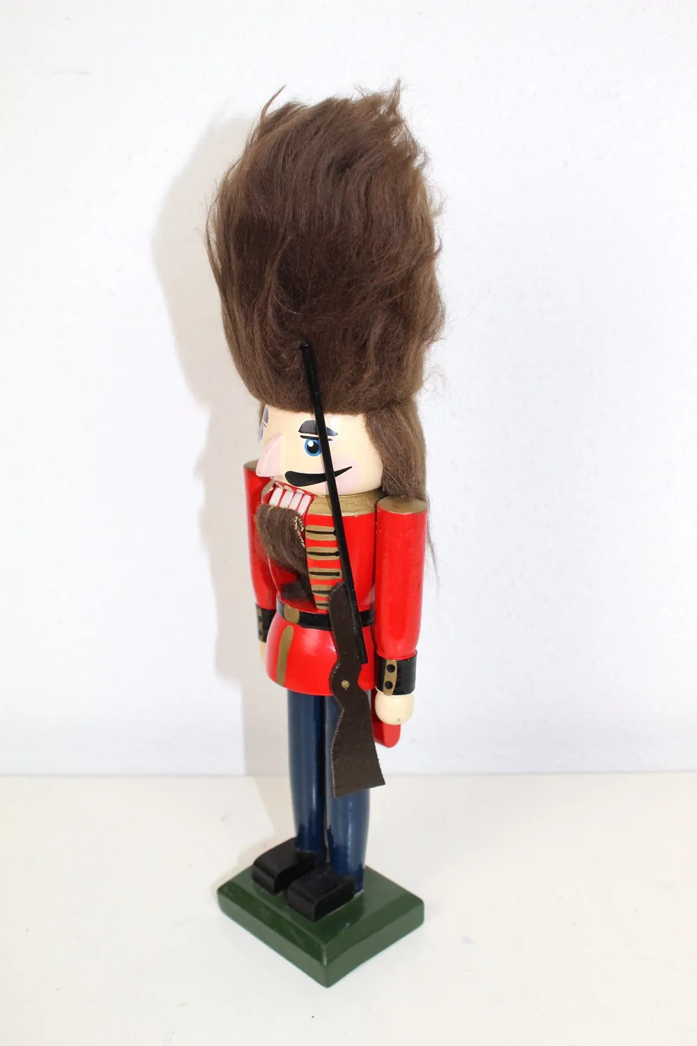 Mon Ami(e) Vintage Nussknacker Soldat Wachmann Holz blau rot 23 cm