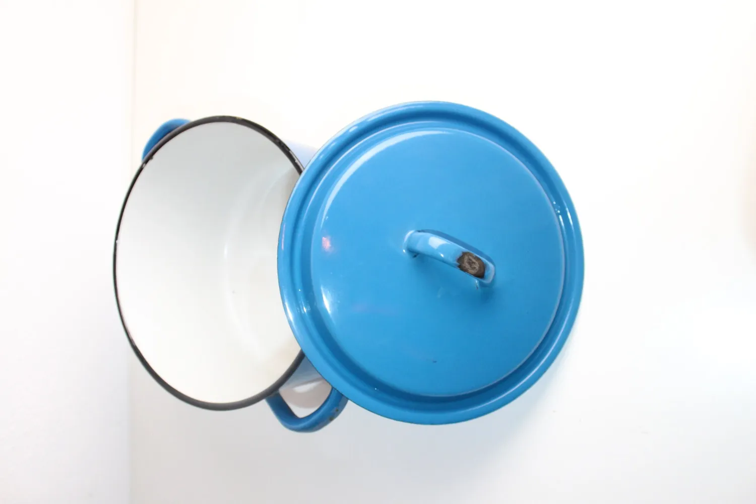 Mon Ami(e) Vintage Emaille-Topf blau 25 cm Patina